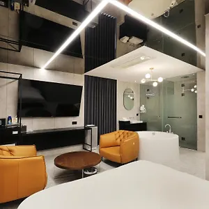 Hotel The Designers Jongro ***